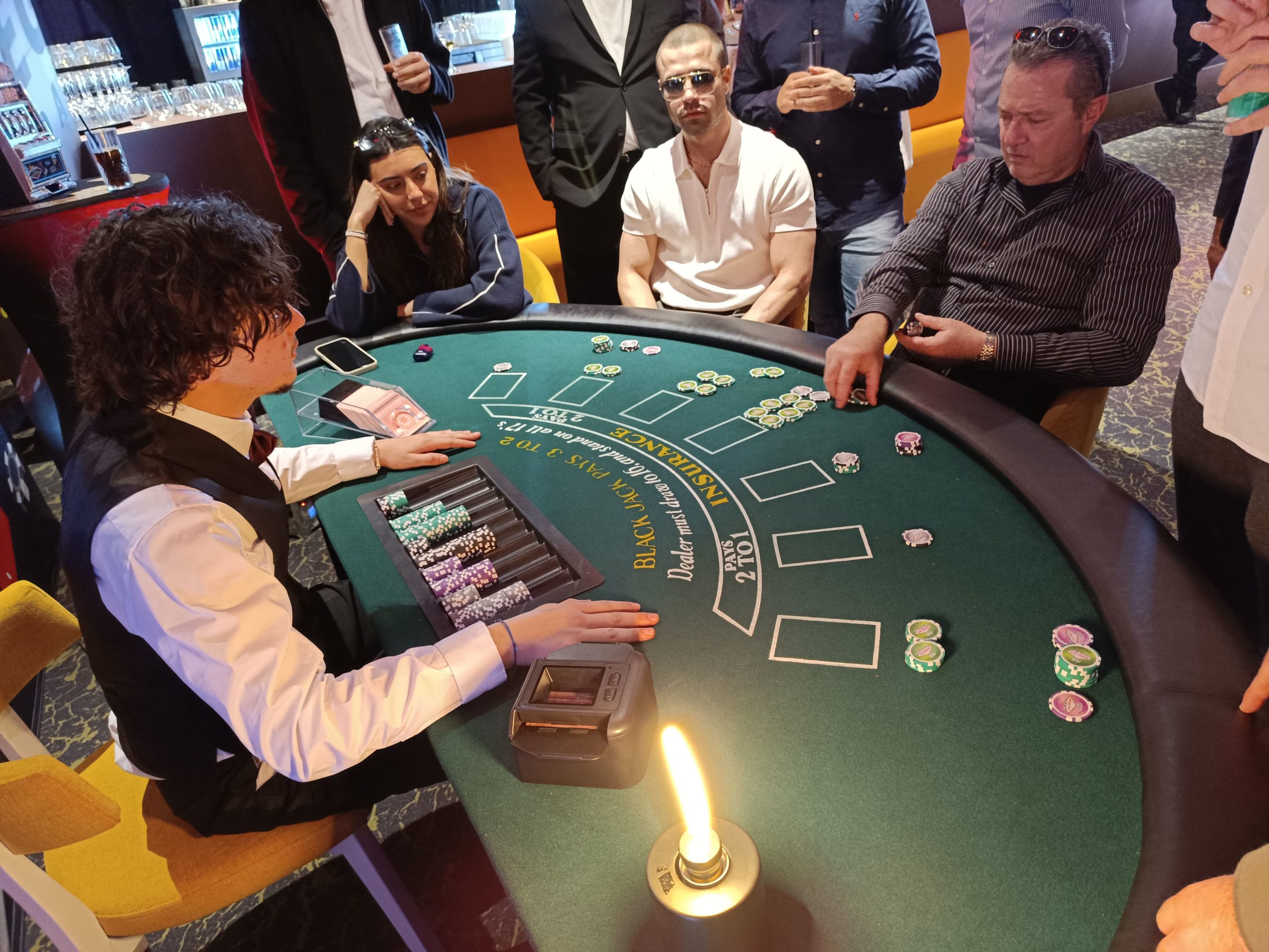 animation casino table de Blackjack avec croupier MF Factory Marseille